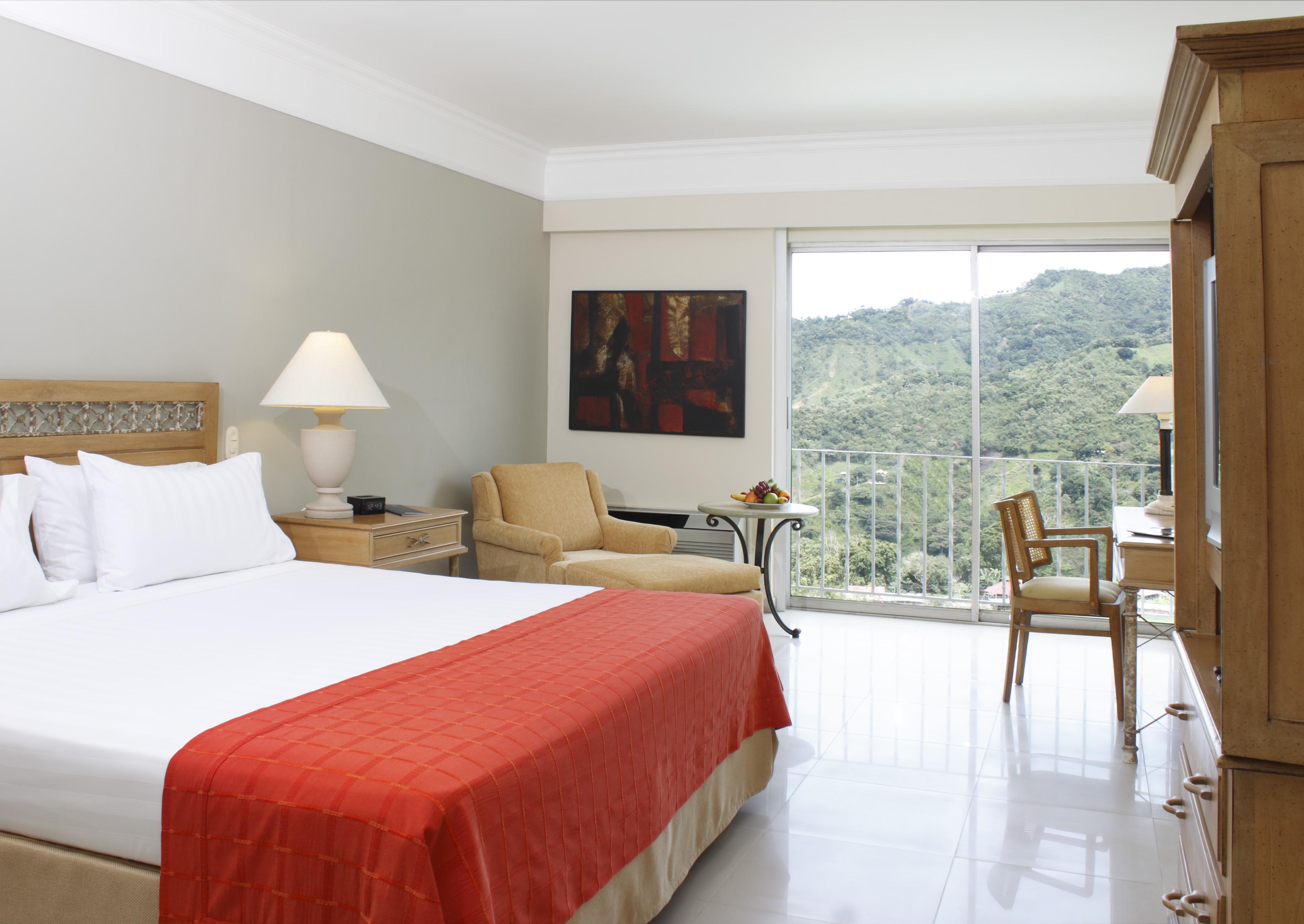 Hotel Estelar Altamira Ibagué Extérieur photo A room at the hotel